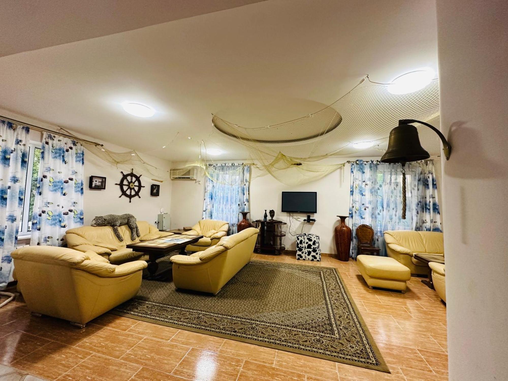 Claude Monet Beach Hotel Уреки Экстерьер фото