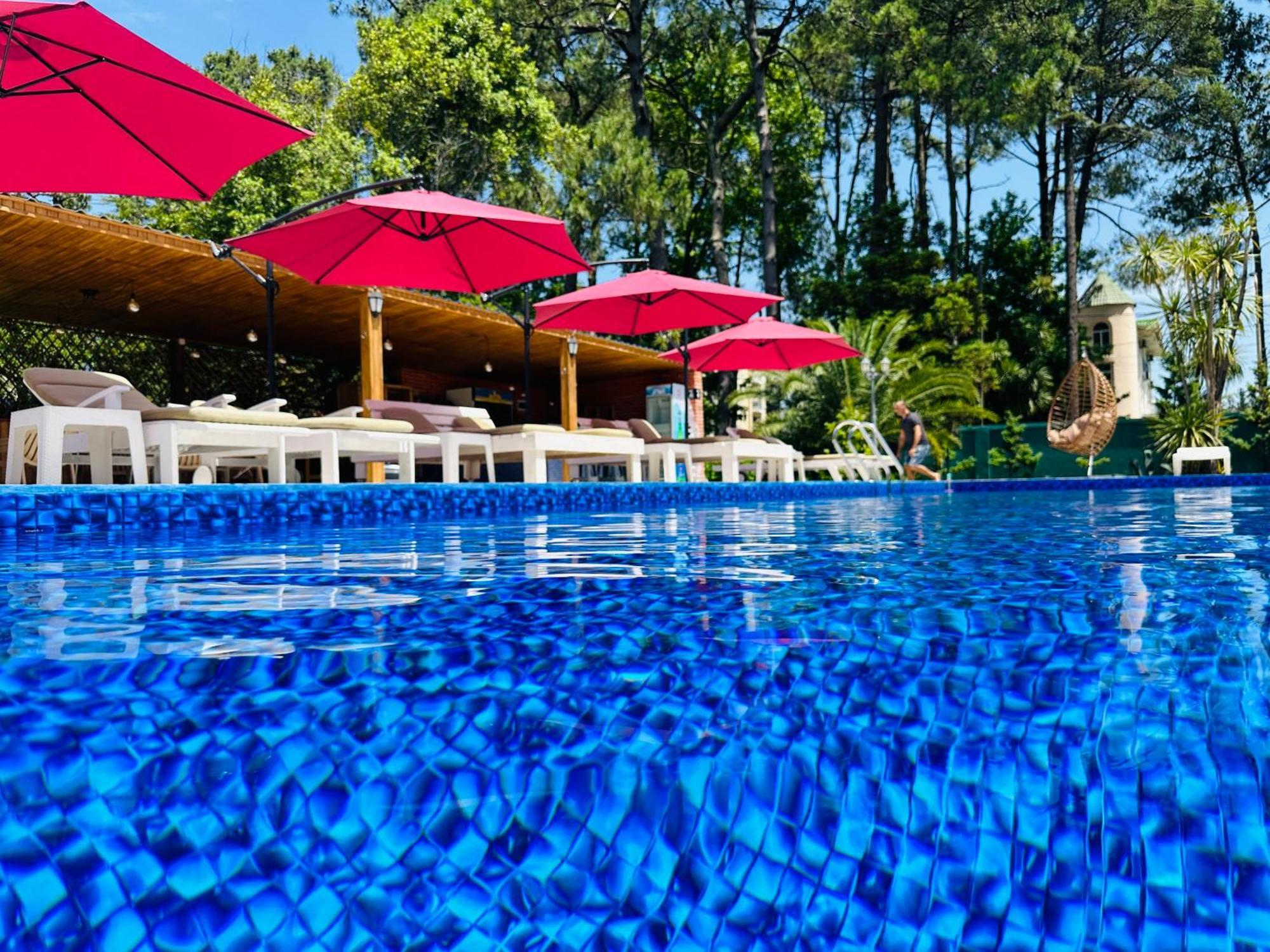 Claude Monet Beach Hotel Уреки Экстерьер фото