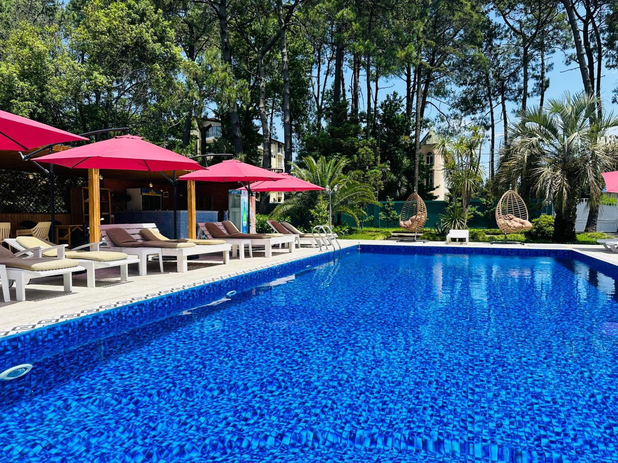 Claude Monet Beach Hotel Уреки Экстерьер фото